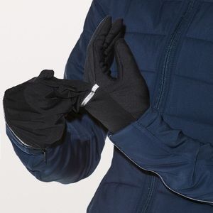 NWT Lululemon run fast gloves